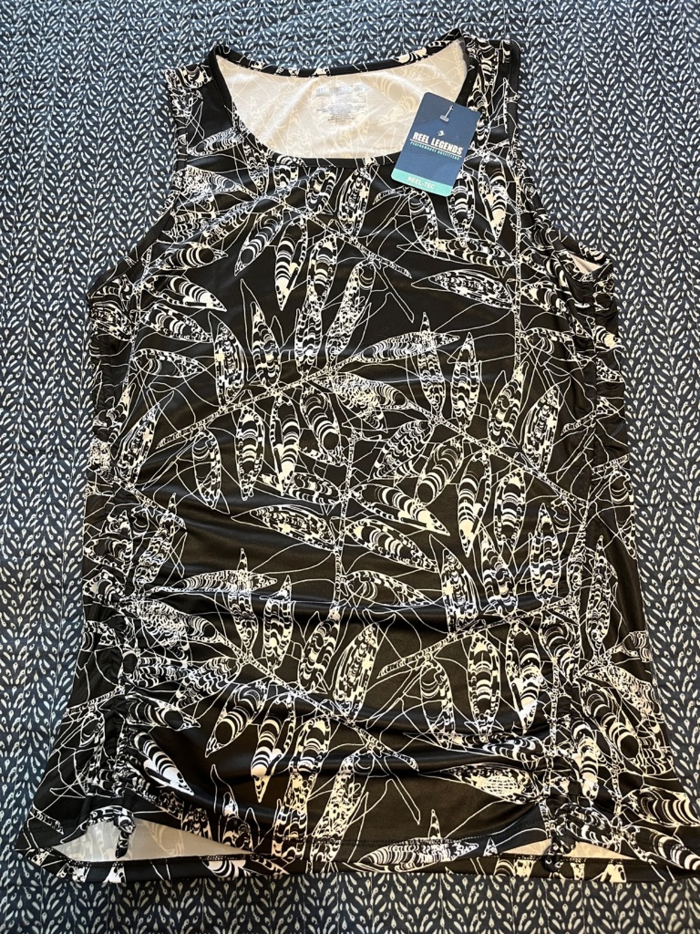 NWT REEL LEGENDS Performance tank w/UPF50+ Protection